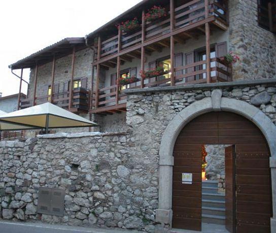 B&B Gardumo Ronzo-Chienis Exteriér fotografie